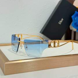 Picture of Dior Sunglasses _SKUfw75840796fw